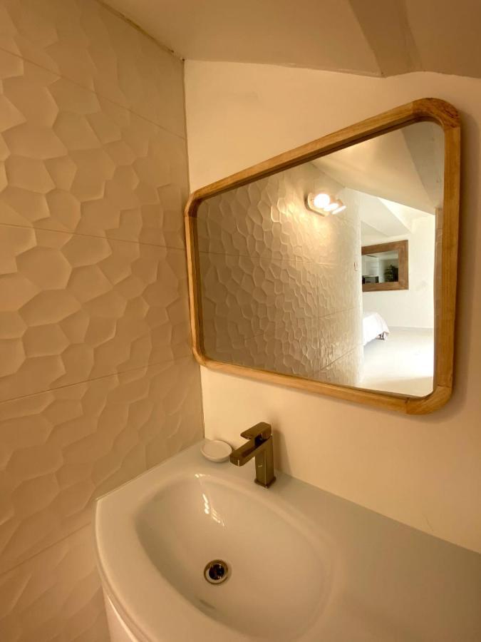Les Suites Love 3 Spa Vue Mer Piscine Marseilles Buitenkant foto