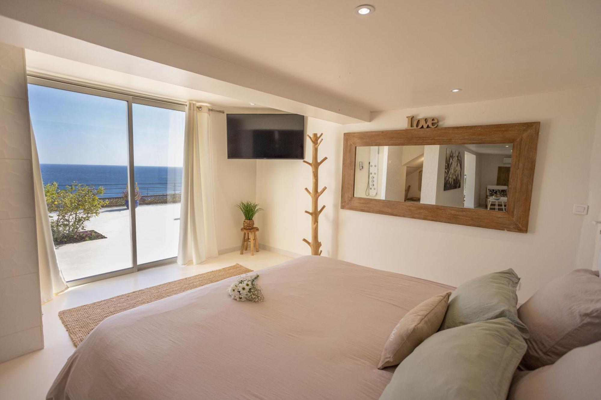 Les Suites Love 3 Spa Vue Mer Piscine Marseilles Buitenkant foto
